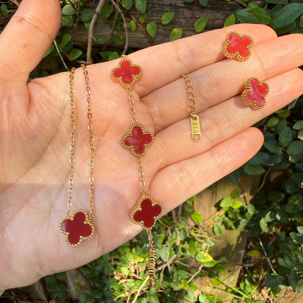 Gold and Red Clover Necklace Stainless Steel